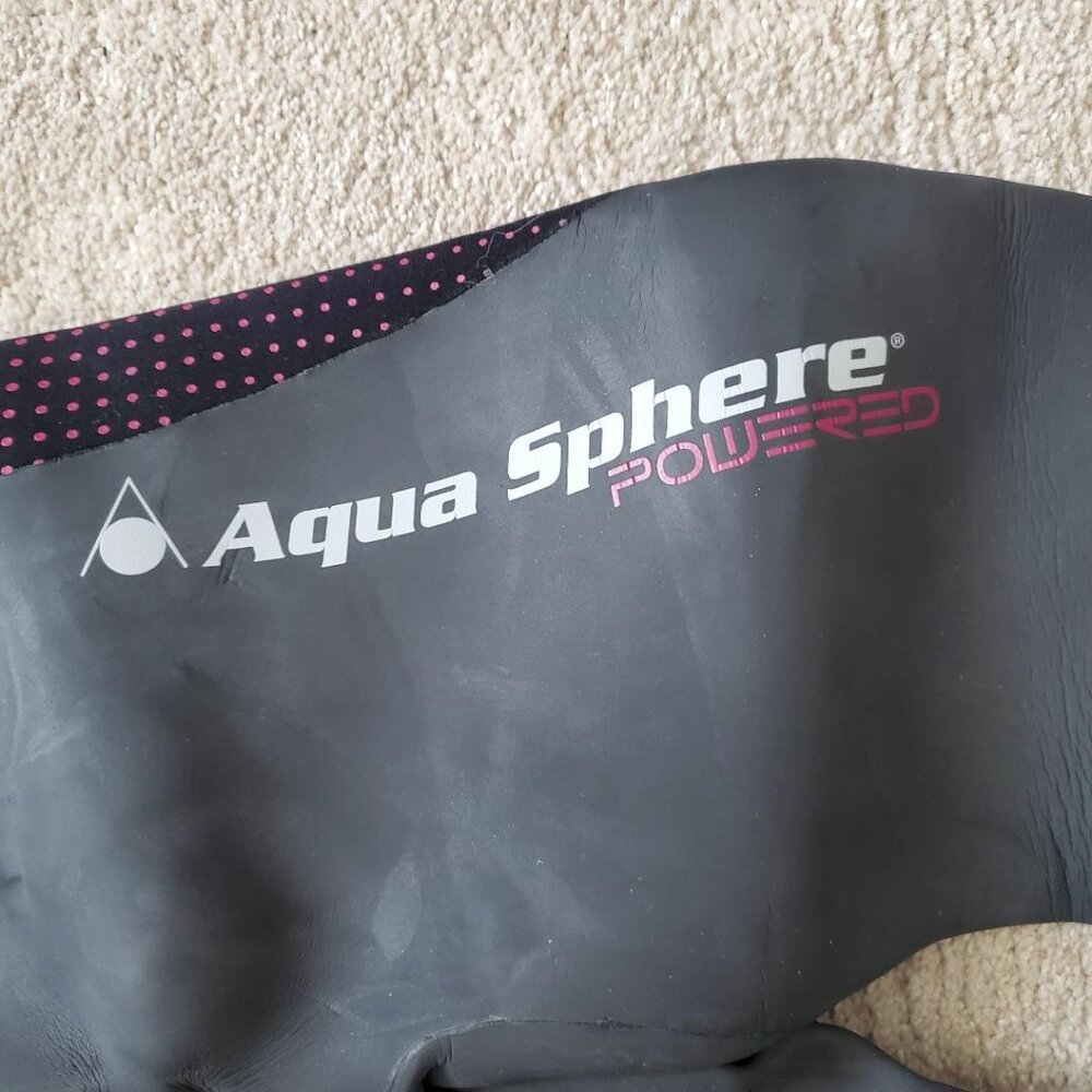 Women's Size S Wetsuit - Picture 2 of 4